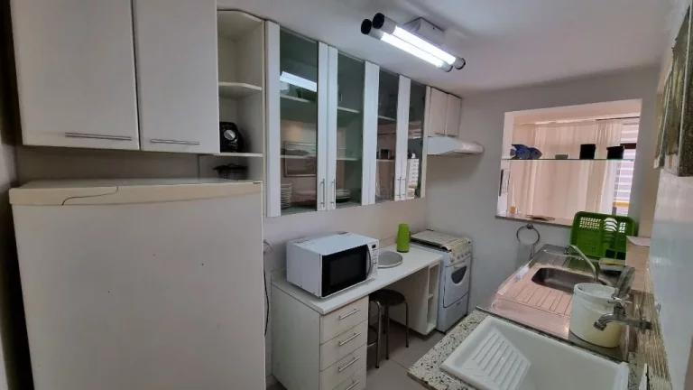 Imagem Flat com 1 dormitório à venda, 65 m² - Pitangueiras - Guarujá/SP