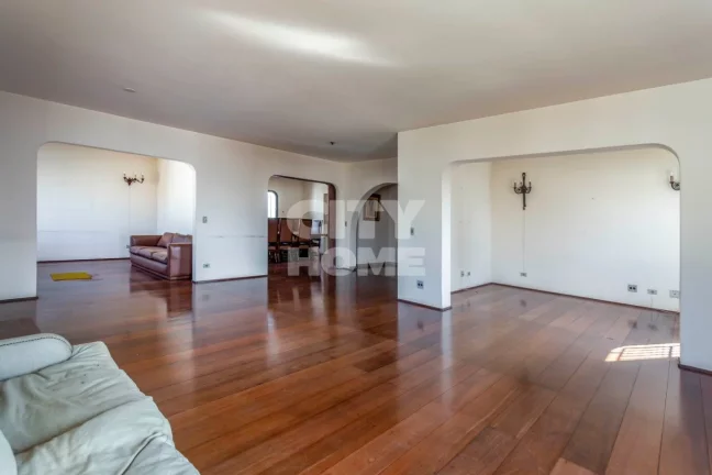 Imagem Ótimo apartamento com 301m² no Campo Belo, um por andar. Amplo living com varanda, home theather, ...