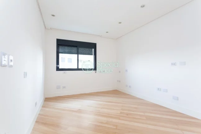 Imagem Excelente apartamento com 202m² em Higienópolis. Living super espaçoso, varanda com uma vista inc...