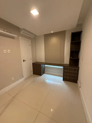 Imagem Amplo Apartamento no Caminho das Árvores em Salvador Novo