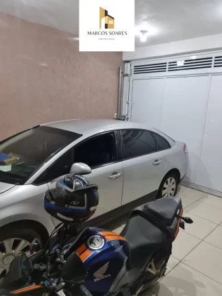 Foto do imóvel: Casa à venda, no bairro Menk/Osasco, possui 141 de área construida