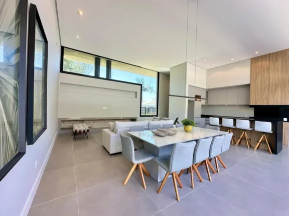 Imagem Casa 4 Dormitórios - Bairro Atlantida