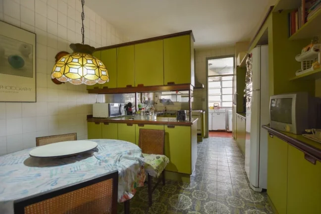 Imagem Apartamento Avenida Angélica com 3 dormitórios (1 suíte) e 2 vagas, andar alto
