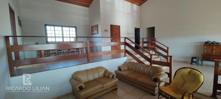 Imagem "Espetacular Casa em Condomínio Fechado: 4 Suítes, Área Gourmet, Piscina e Vista Inigualável!"
