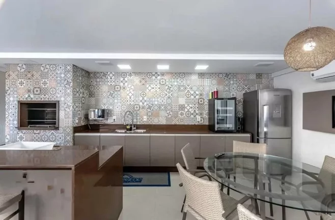 Imagem Apartamento mobiliado com 3 suítes e 3 vagas no centro de Balneário Camboriú