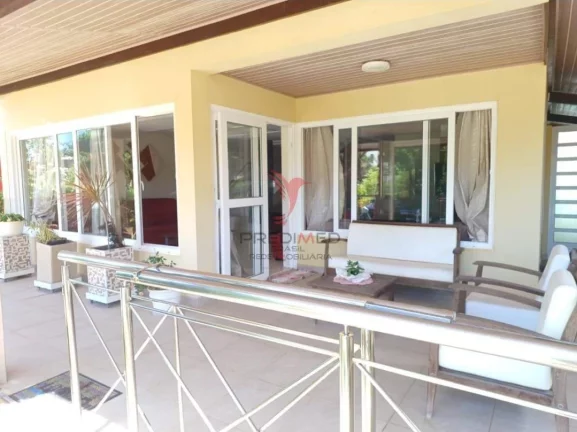 Imagem Casa de Alto Padrão em Lauro de Freitas,,com 5 Suites, piscina, Jardim,4 Vagas de Garagem