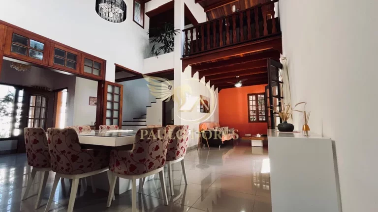 Imagem CASA DE 298 m² À VENDA NO CENTRO DE UBATUBA-SP