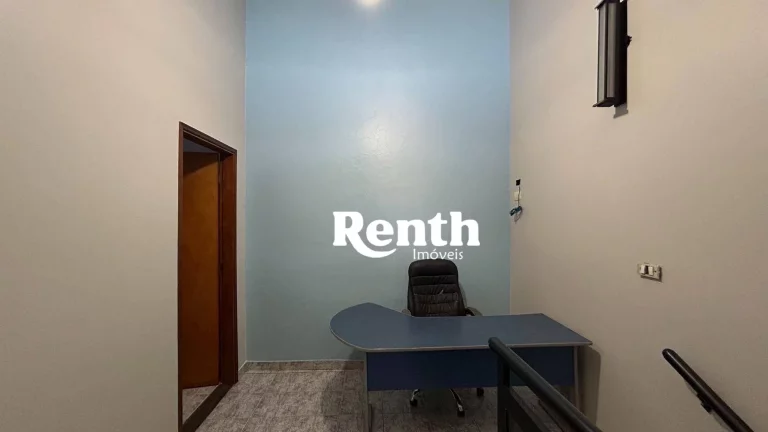 Imagem Casa com 4 dormitórios à venda, 196 m² por R$ 485.000 - Jardim Cherveson - Rio Claro/SP
