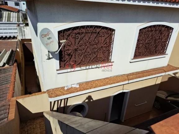Imagem Sobrado espaçoso bem localizadoà venda no bairro Assunção, São Bernardo do Campo, com 3 dormitórios, sendo 1 suíte, 5 vagas, 246 m².