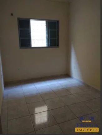 Imagem CASA C/ 175 M² / 02 QUARTOS SENDO 01 SUÍTE / 02 VAGAS