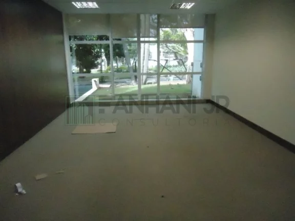 Imagem Grande oportunidade de negócio nos Jardins - Ponto comercial com incríveis 1051,62m² e 20 vagas! Se você está em busca de um espaço amplo e estrutura