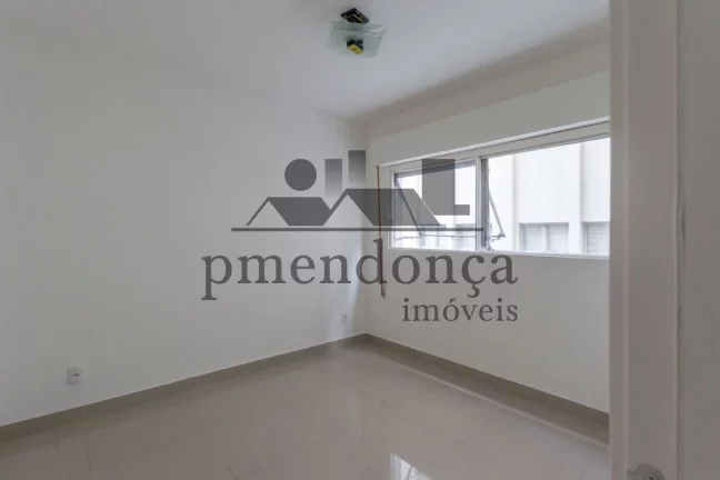 Imagem Higienópolis, apartamento reformado com 3 quartos (1 suíte) e 1 vaga, 164 m².