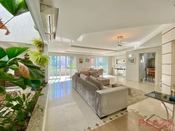 Imagem Cobertura triplex com 4 quartos, Centro - Balneário Camboriú