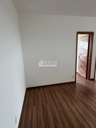 Imagem Apartamento para alugar no Condomínio Park Novo Horizonte, no bairro Paraíso, Uberaba - 2 Dormitórios - Piscina e Portaria 24 Hrs