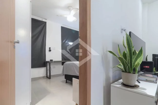 Imagem Apartamento Jardim de 2 Quartos Mobiliado e Reformado