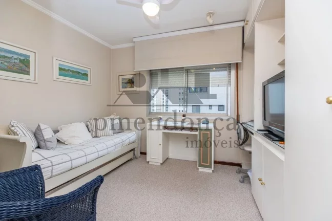 Imagem Apartamento reformado, com vista panorâmica para o Parque Villa Lobos.