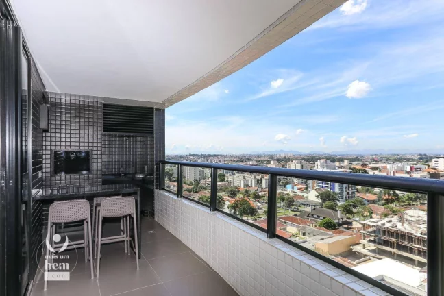 Imagem Apartamento com mega sacada com churrasqueira, lavabo, 3 quartos sendo 1 suíte, 2 vagas de garagem à venda por R$ 1.427.489,80 - Cabral - Curitiba/PR