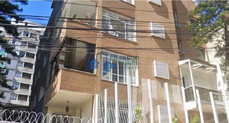 Imagem ÁTIMA ÁREA PRIVATIVA, REFORMADA COM 04 QUARTOS, 04 VAGAS NO SANTO ANTÔNIO!!