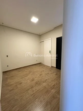 Imagem Casa térrea à venda no condomínio Terras da Estância em Paulínia - SP

A casa conta com 3 quart...