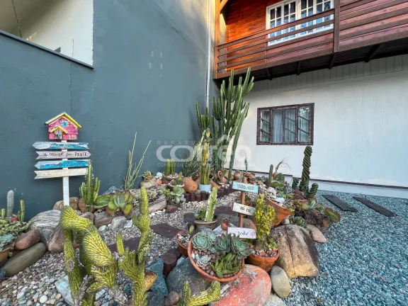 Imagem Sobrado | Costeira | Bal. Barra do Sul