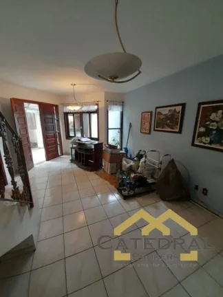 Imagem Sobrado com 3 quartos (2 Suítes) à venda na Vila Arens - Jundiaí/SP