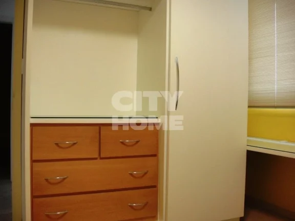 Imagem Apartamento reformado super espaçoso com 240m², 04 dormitórios ( 2 suítes ) e 2 vagas na garagem...