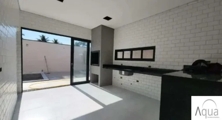 Imagem Casa para Venda em Itanhaém, Bopiranga, 3 dormitórios, 1 suíte, 2 banheiros, 4 vagas
