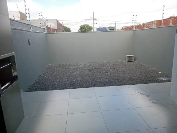 Imagem Alto Padrão para Venda em Sarandi, AURORA, 3 dormitórios, 1 suíte, 2 banheiros, 1 vaga