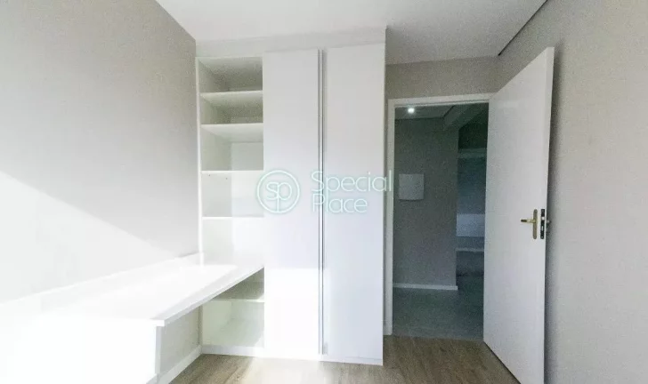 Imagem Excelente apartamento em andar alto com vista incrível , 100% REFORMADO com projeto de renomado esc...