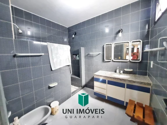 Imagem Casa Duplex com área de lazer em terreno de 720M², a venda em Guarapari-ES.