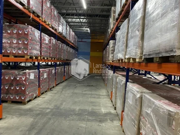 Imagem GALPÃO P/ LOCAÇÃO COMERCIAL, COM 10.850 M², SENDO 5.500M² DE ÁREA CONSTRUÍDA, COM 1.000M² DE MEZANINO. PARTE DO PISO TÉRREO SUPORTA ATÉ 4 TON.