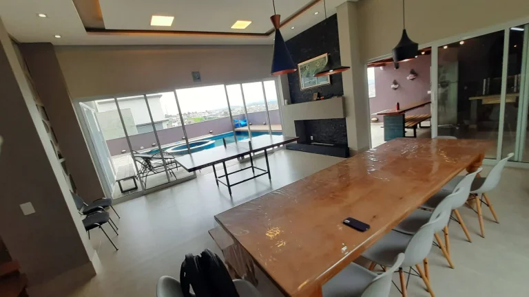 Imagem Casa alto padrão no condomínio Vila Real
