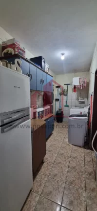 Imagem Imperdível oportunidade de adquirir casa a venda no Jardim Alegria, Francisco Morato-SP! 2 quartos, 1 sala, 2 vagas de garagem.