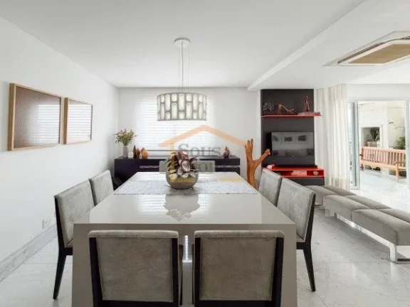 Imagem Duplex com 208 m² de área útil, distribuído em dois andares, com 4 dormitórios, sendo 3 suítes...