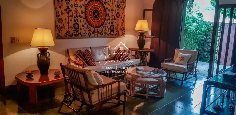 Imagem Oportunidade imperdível: Pousada comercial à venda ou locação em Guarujá-SP, bairro Guaiúba, com 9 quartos, 9 suítes, 3 salas, 11 banheiros, 9 vagas de garagem e 800,00 m² de área.