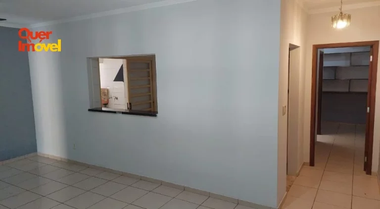 Imagem Casa à venda no Jardim Ouro Branco, Ribeirão Preto-SP - 3 quartos, 1 suíte, 2 salas, 2 banheiros, 3 vagas, 130m² - Quer Imóvel Negócios Imobiliários.
