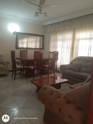 Imagem Casa Maravilhosa com 202 m² 3 Dormitórios Estuda Permuta por Apartamento