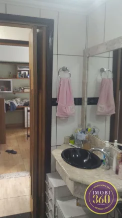Imagem Seu Novo Refúgio: Apartamento Arejado e Iluminado em Localização Privilegiada