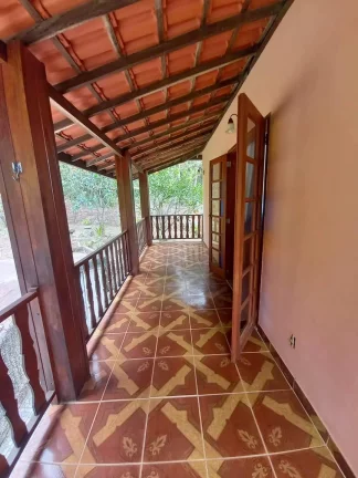 Imagem LINDA CASA COM 7.000M2, NASCENTE. NOVA FRIBURGO.
