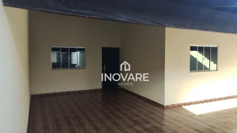 Imagem Casa com 3 dormitórios à venda, 200 m² por R$ 420.000 - Alto do Trindade - Itumbiara/GO