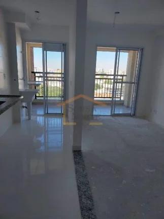Imagem Apartamento novo, com 2 dormitórios, 1 banheiro, 1 vaga de garagem e 51m² de área útil. Os cômo...