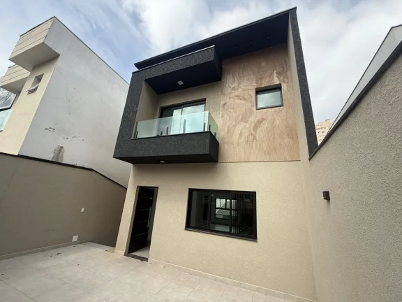 Imagem Casa à Venda com Piscina e Salão de Lazer no Portal dos Ipês - Cajamar/SP