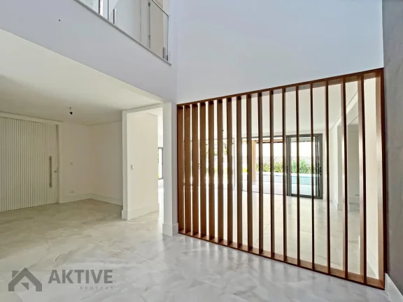 Imagem Casa de Condomínio em Alphaville - Barueri, SP