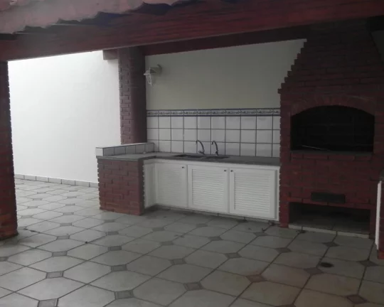 Imagem Vendo casa em condomínio fechado 3 suítes , Parque dos Príncipes