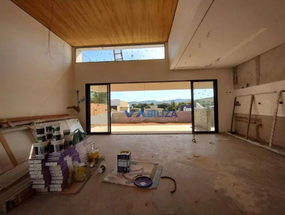 Imagem Casa com 3 dormitórios à venda, 289 m² por R$ 1.480.000,00 - Tanque - Atibaia/SP