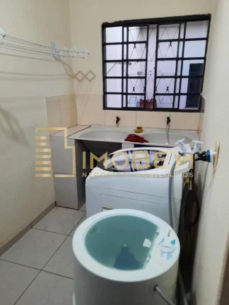 Imagem Casa à venda em Sinop-MT: 3 quartos, 1 suíte, 1 banheiro, 2 vagas de garagem, 170m² no Jardim das Orquídeas!
