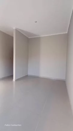 Imagem Compre esta linda casa no Ipê em Pindamonhangaba
