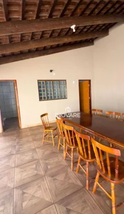 Imagem Casa com 3 dormitórios à venda, 200 m² por R$ 370.000,00 - Jardim Adelaide - Itumbiara/GO