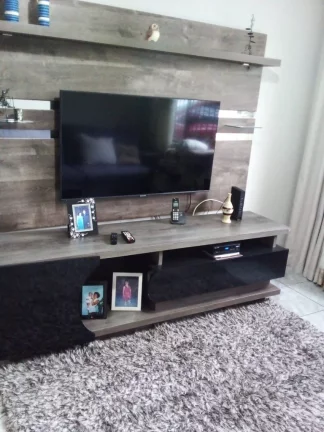 Imagem Casa à venda em Santo André-SP, Jardim Monções! 3 quartos, 1 suíte, 2 banheiros, 2 vagas de garagem, 163m². Confira!