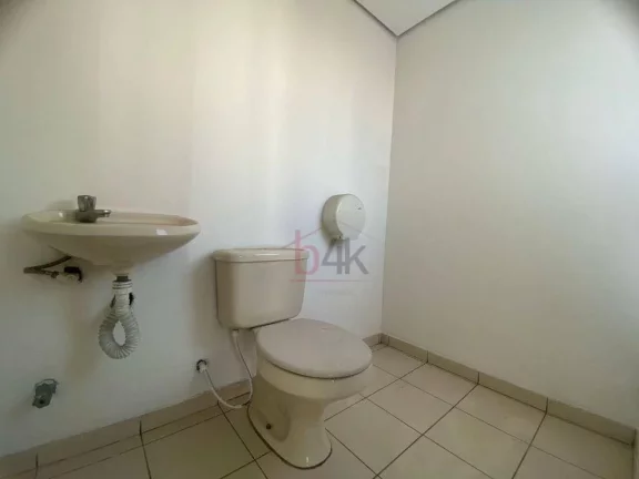 Imagem Duas salas comerciais unificadas com o total de 80m² para locação no Alto da Boa Vista/Santo Amaro.